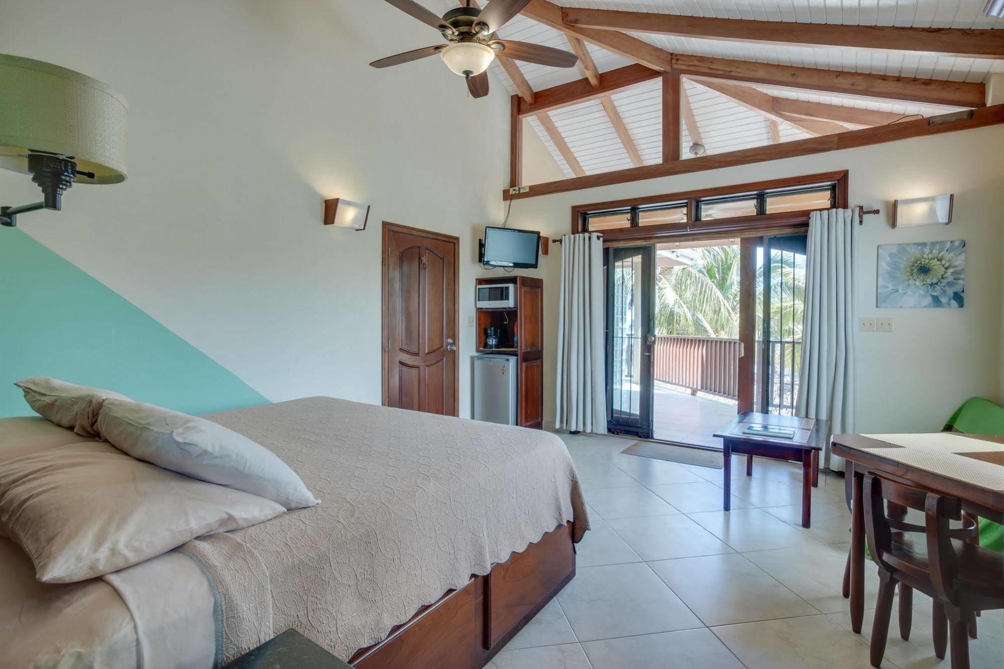 Hotel Buttonwood Belize à Hopkins Extérieur photo